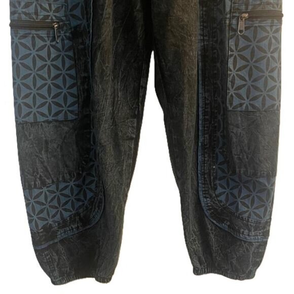 Women's Wide Leg Geometric Pattern Pants - Black And Blue S/M - Picture 7 of 8